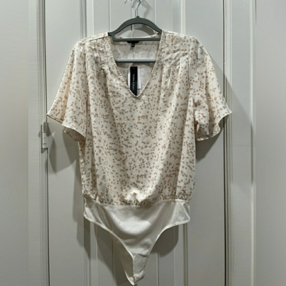 Elegant Cream and Gold Women's Top, Sz L, NWT